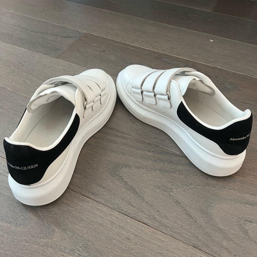 Alexander McQUEEN Women’s Oversized Triple Strap Sneakers